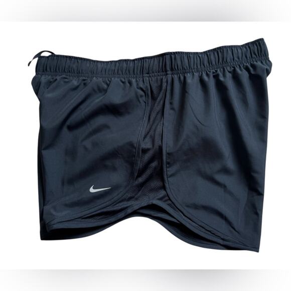 NWT Nike Tempo 3” black mid rise shorts size women’s XL - Picture 6 of 8